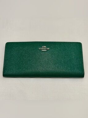COACH Slim Bifold Wallet GREEN Crossgrain Leather with Gold Hardware AUTHENTIC